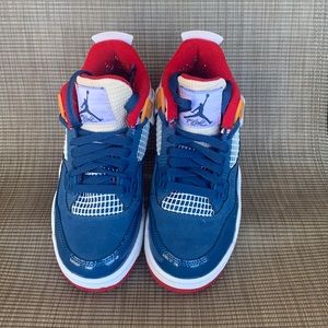 Nike Air Jordan 4. Retro Blue. Big Kids Size 3.5. Good Condition.